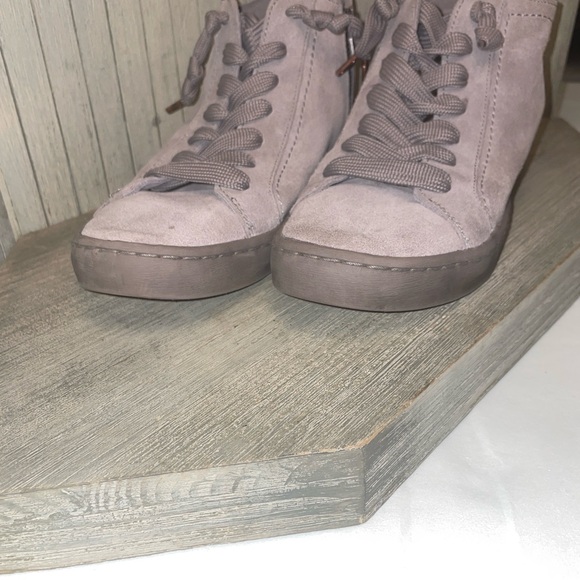 Dolce Vita Grey Suede Sneakers Side Zip Booties 7.5 - Picture 2 of 10